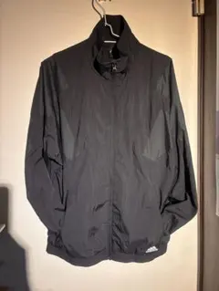 ランニング ウィンドブレーカー