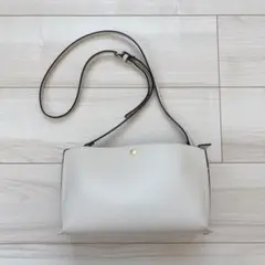 値下げしました！レガートラルゴ　かるいかばん　ショルダーバッグ　アイボリー