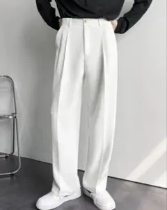 CLASS センタープレスモップパンツ　Lサイズ　ホワイトのサムネイル