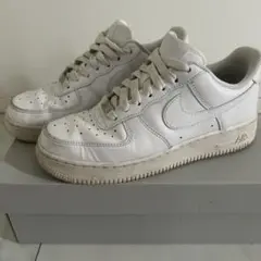 Nike Air Force 1 Low Whiteのサムネイル