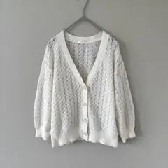 コルザ［M］美品◎大人ナチュラル◎ぽわん袖◎透かし編みVネックカーディガンのサムネイル