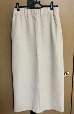 春夏　スカートのサムネイル