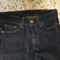 ユニクロジーンズ新品