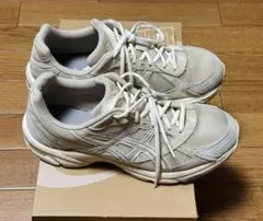 ASICS GEL-1130 1201A255 スニーカーのサムネイル