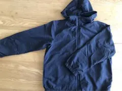 ユニクロ　ネイビー ナイロンパーカー　140
