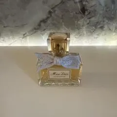 Miss Dior オードゥ パルファンのサムネイル