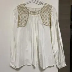 刺繍入りホワイト長袖ブラウス
