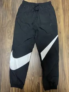 Item thumbnail for item e4b09bd9-b868-4eb1-8363-dfe106b8cb0a