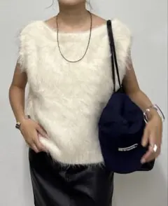SHENERY モヘヤ起毛ベストのサムネイル