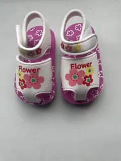 ベビーサンダル フラワー柄