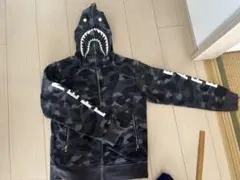 アベイシングエイプ　neighborhood シャークパーカー