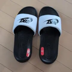 Nike スポーツサンダル ホワイト/ブラック