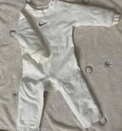 【新品未使用】NIKEナイキ/ロンパース/1歳2歳/80-86cm