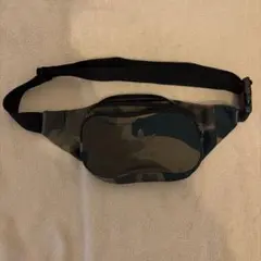 adidas originalsカモフラ柄 ボディバッグ