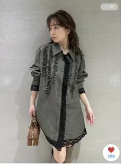 LILY BROWN フリルシャツワンピース