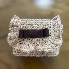 ハンドメイド(439) 手編み かぎ針編み　フリル　小さなポーチ小物入れ