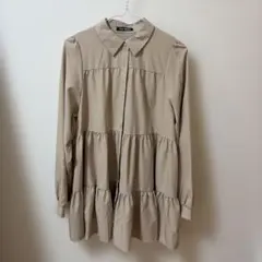 SPRAY PREMIUM ティアードシャツ ベージュ Mサイズのサムネイル
