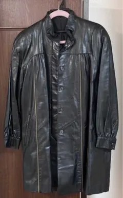 極美品　牛皮革コート　ブラック　Mサイズ