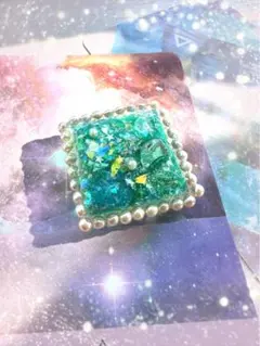 森の宝石！本物のモルフォ蝶の羽のスクエアトップ - メルカリ と*も様 森の宝石！本物のモルフォ蝶の羽のスクエアトップ