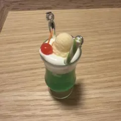 ガラス 海外 ミニチュア ドールハウス チョコレートパフェ ミニチュア 