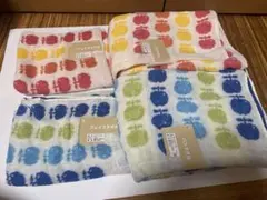 【新品タグ付】　綿100% リンゴ柄 バスタオル フェイスタオル 4枚セットのサムネイル