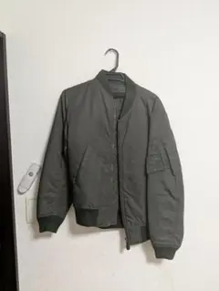 UNIQLO MA-1 フライトジャケット カーキのサムネイル