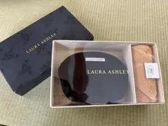 LAURA ASHLEY ローラアシュレイ　ハンカチ&ポーチセット