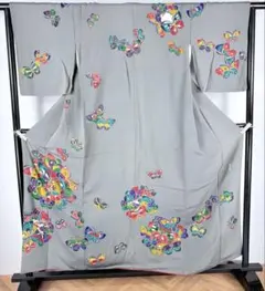 本物の蝶の羽を使用して制作された大変珍しい「蝶画」作品です 魚の絵 西村五郎 作 本物の蝶の羽を使用して制作された大変珍しい「蝶画」作品です 魚の絵