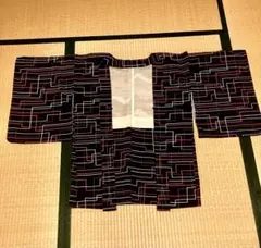 【未使用しつけ系付き】黒と赤白の幾何学模様 着物羽織り 昭和レトロ