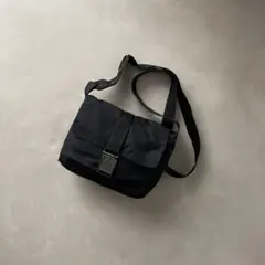 BOTTEGA VENETA キャンバス ショルダーバッグ ブラックのサムネイル