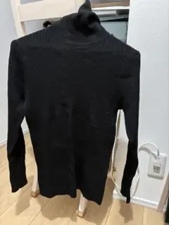 24時間限定値下げ UNIQLO 黒 タートルネックセーター S