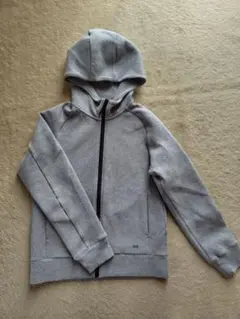 UNIQLO ウルトラストレッチ ドライスウェットフルジップパーカー 150cm