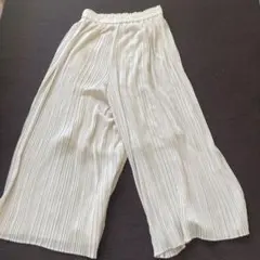 ユニクロ　プリーツパンツ