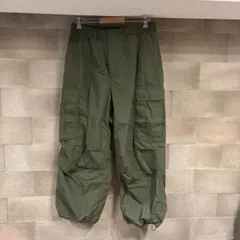 GU スーパーワイドカーゴパンツ オリーブ　321-344768