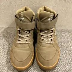 キッズ　ガールズ　ウィンターブーツ　スノーブーツ　スニーカー　ニーモ