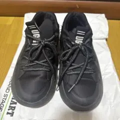 UGG スニーカーのサムネイル