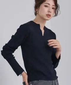 チクチクしないウールブレンドキーネックリブニット　XL 新品　タグ付きのサムネイル