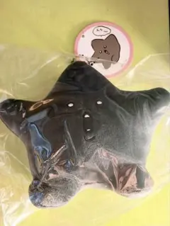 黒い星のマスコット ちいかわ