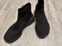ZARA :ソックススニーカー ブラック ゴールドのサムネイル