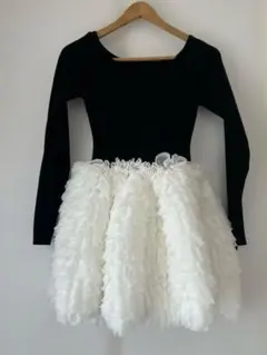 新品未使用タグ付き eimy istoire黒白フリルチュニック