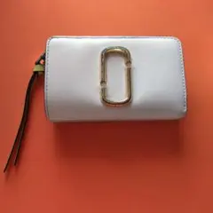 MARC JACOBS 二つ折り財布のサムネイル
