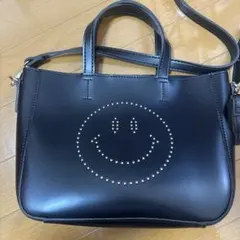 美品 サロンドアルファード スマイル レザー ショルダーバッグ 本革 黒 