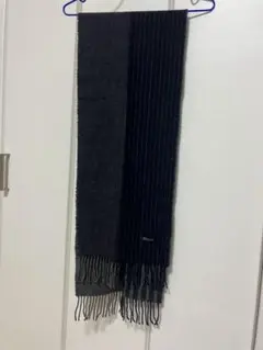 DKNY ダークグレー ストライプ マフラー