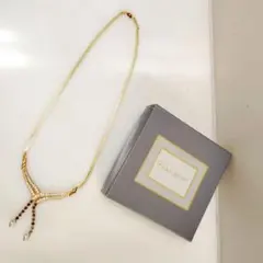 美品✨　Avon エイボン　ゴールド ラインストーン　ネックレス　箱付き