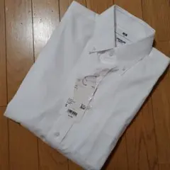 ユニクロ　スーパーノンアイロンスリムフイットシャツ　未使用タグ付き　Sサイズ