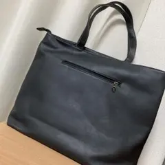 ⭐️黒の合成皮革トートバッグ