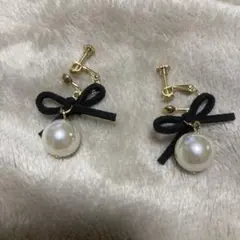 パールとリボンのイヤリング　未使用