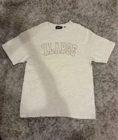 XLARGE グレーTシャツ