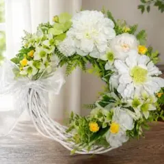 フラワーリース 風薫る8 咲き誇る花たちの花かご 玄関リース 造花