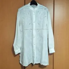 長袖ブラウス　刺繍入り　麻　ロング丈　長袖シャツ　ホワイト　スタンドカラー